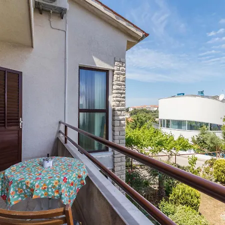 Apartament Bellevue - Pul331 By Interhome *