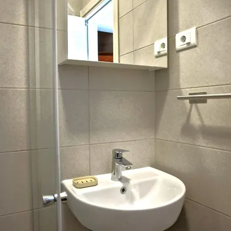 Bellevue - Pul331 By Interhome Apartment Pjescana Uvala