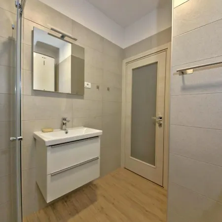 Bellevue - Pul331 By Interhome